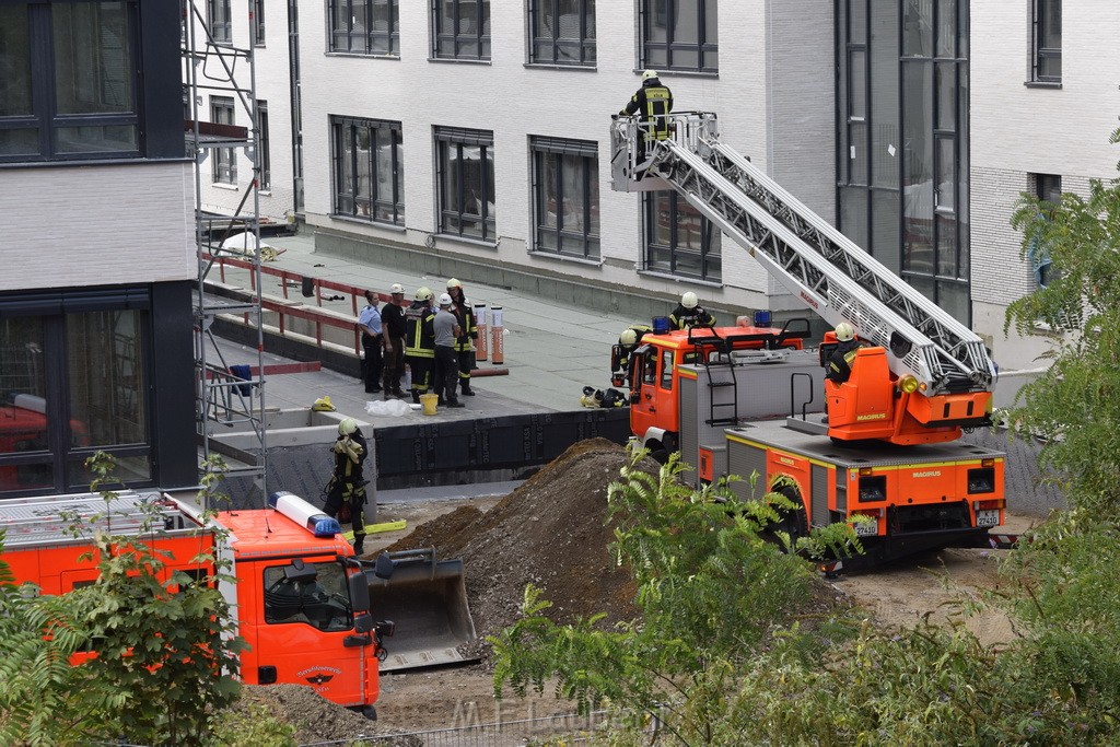 Fassadenfeuer Baustelle Koeln Kalk Dillenburgerstr P33.JPG - Miklos Laubert